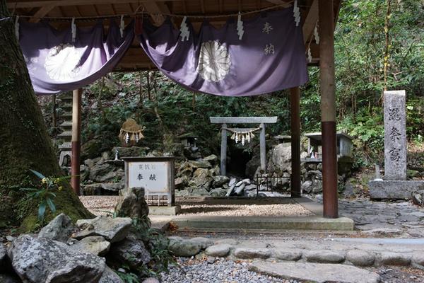 天の岩戸