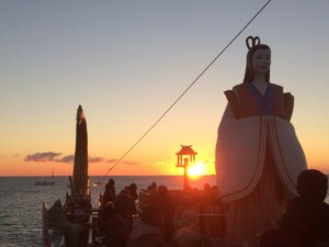 鳥羽湾クルーズの初日の出