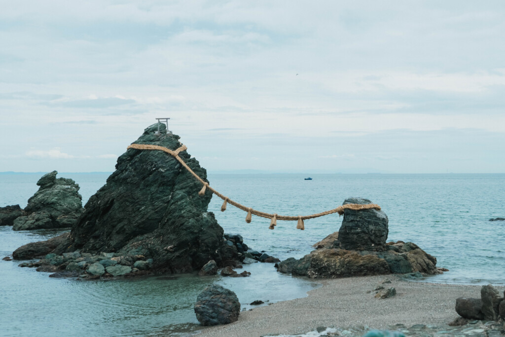 夫婦岩